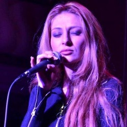 26 ������� 2013 ���� ������� ����������� ��� ��� ��������� �������� � ���������� Ani Arzu & Friends � �������� ����� ������� �������.